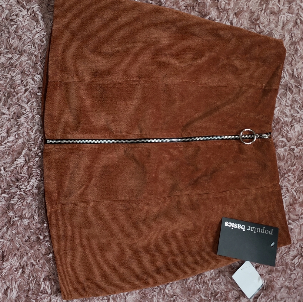 Corduroy style A line mini skirt with a zipper accent size M